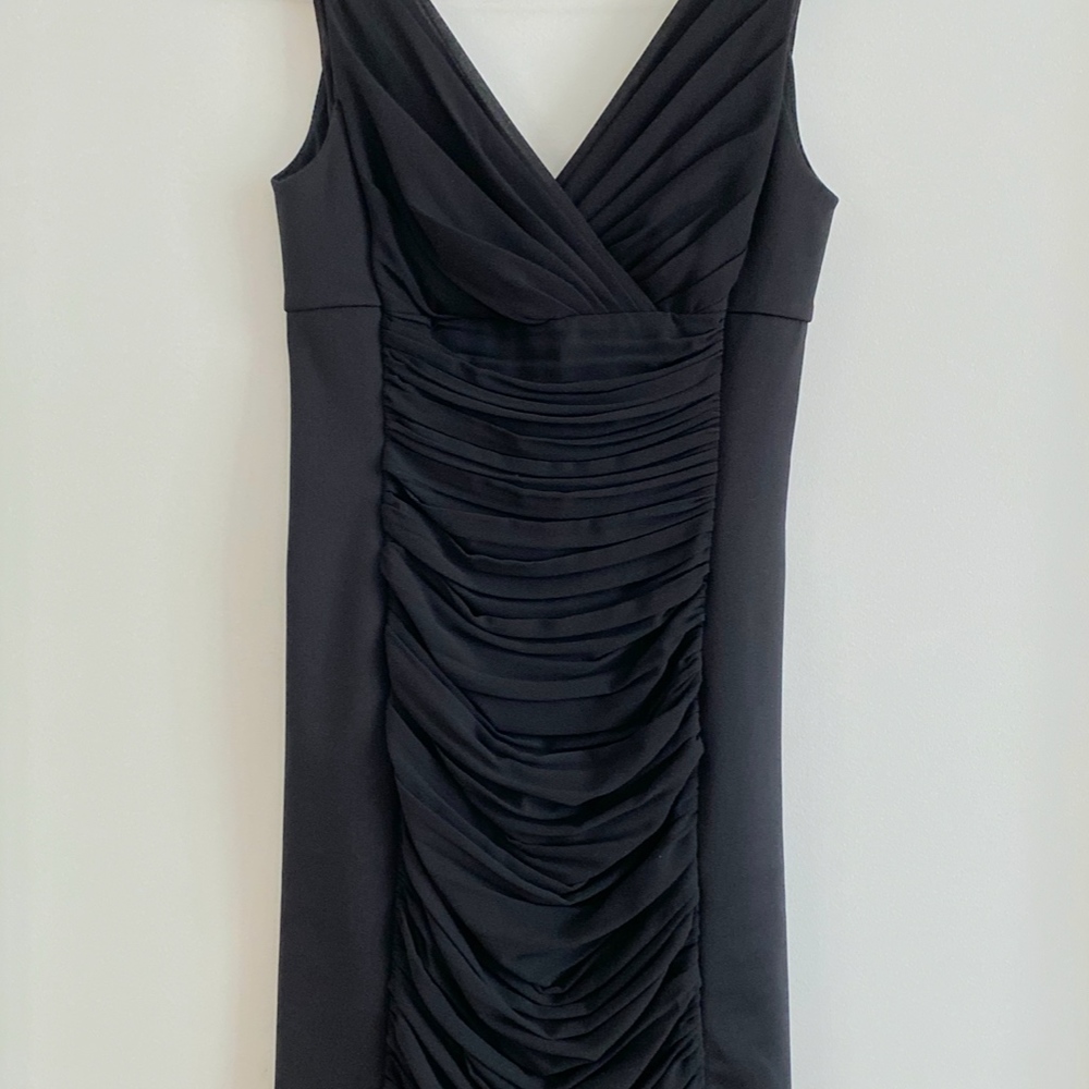 Black Rouched Bodycon - Picture 2 of 3